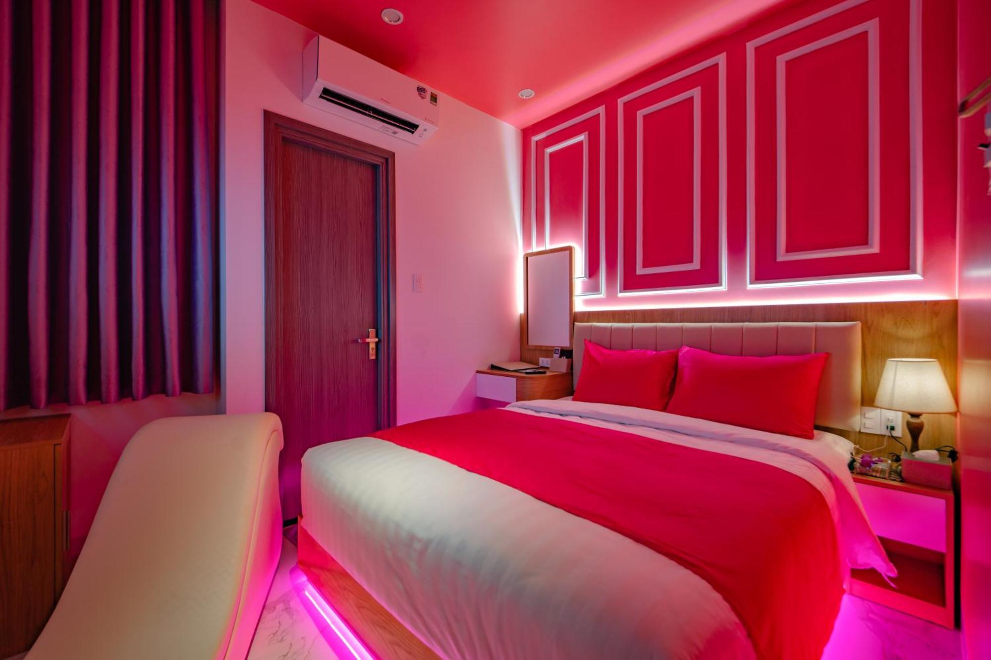 Hotel Chiic House 6 - Khach San Tinh Yeu Vung Tau Esterno foto